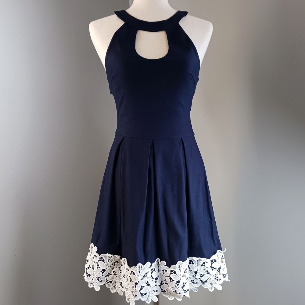 Halter Mini Dress Fit Flare Special Event Stretch Skater Navy White Lace Size S - Picture 2 of 11